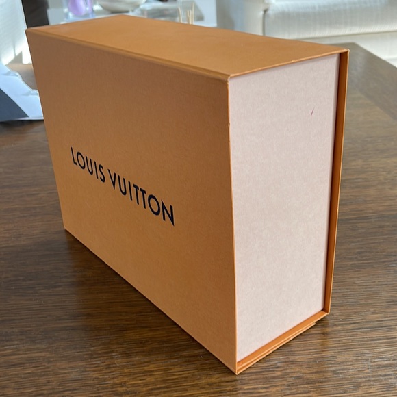 Louis Vuitton orange gift box - Picture 6 of 10